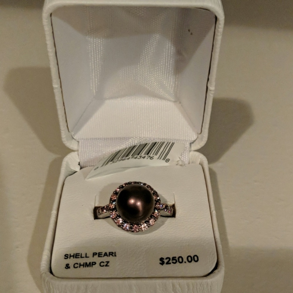 Pearl and champagne cubic zirconia ring